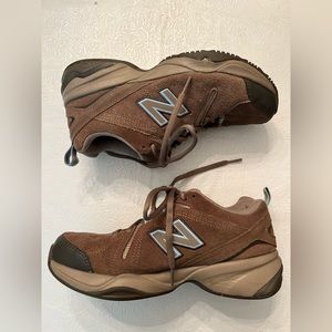 New balance 7.5 brown and blue